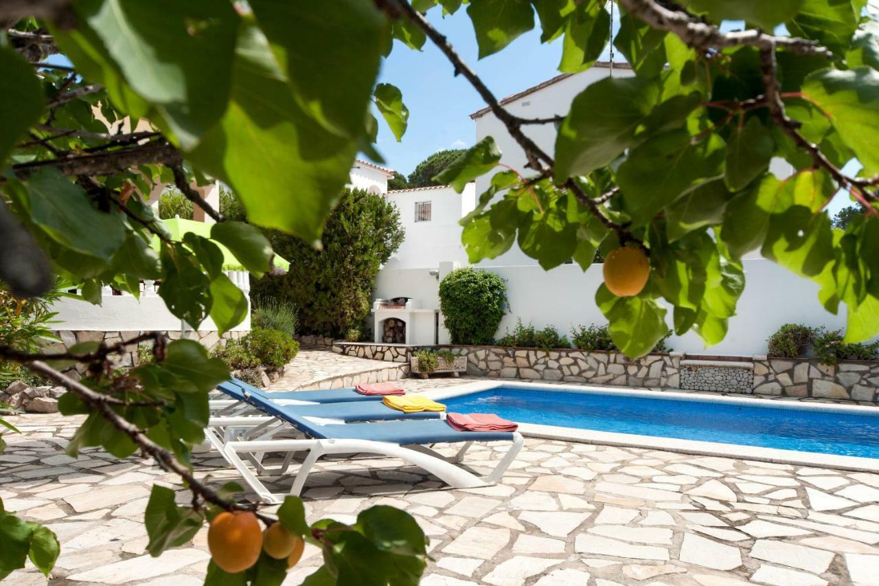 Vila Dave L' Escala Exteriér fotografie